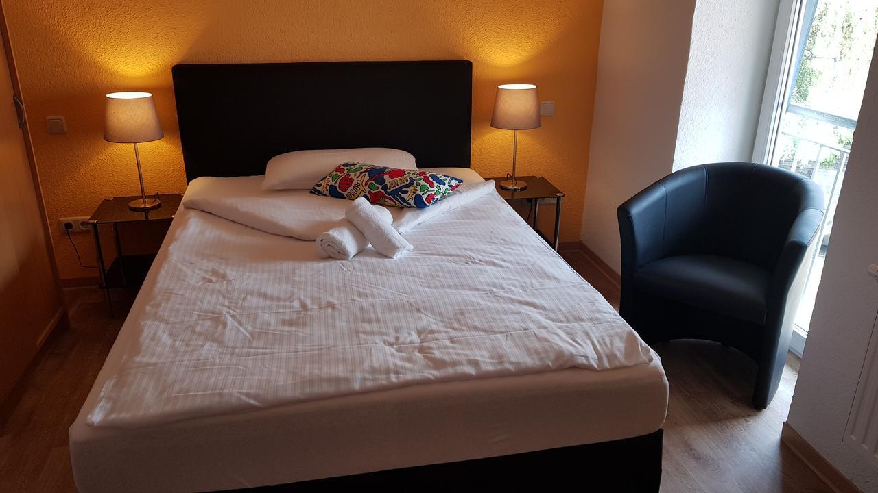 Aprotos Lueneburger Hof Hotel มุนสเตอร์ อิม ไฮเดอไครส์ ภายนอก รูปภาพ