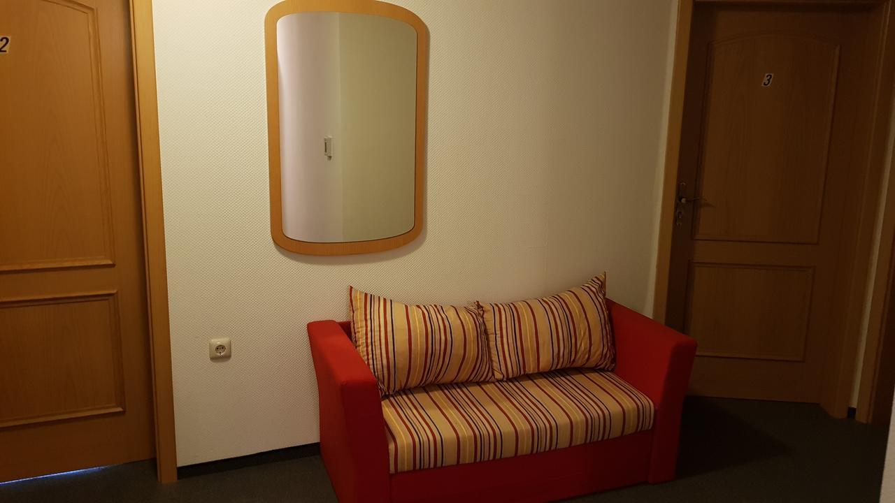 Aprotos Lueneburger Hof Hotel มุนสเตอร์ อิม ไฮเดอไครส์ ภายนอก รูปภาพ