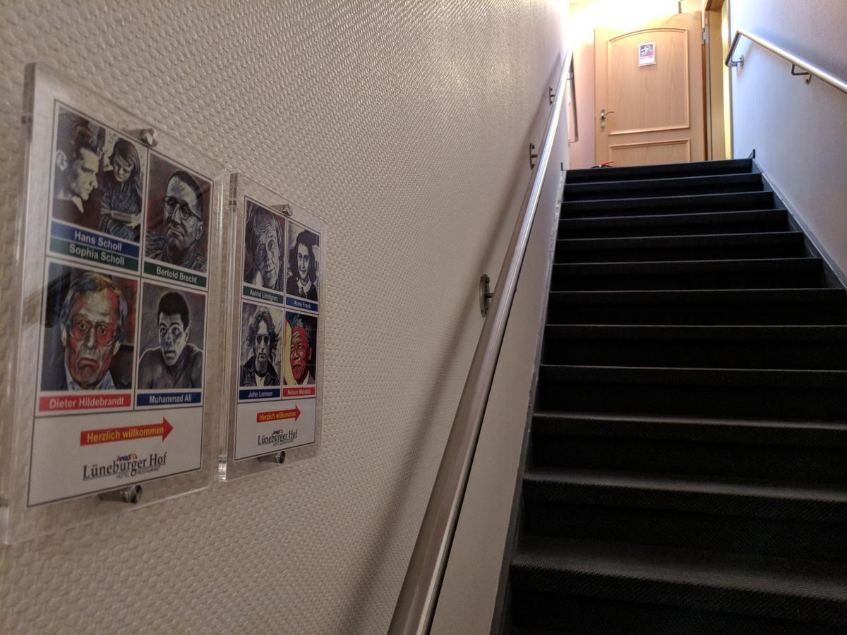 Aprotos Lueneburger Hof Hotel มุนสเตอร์ อิม ไฮเดอไครส์ ภายนอก รูปภาพ