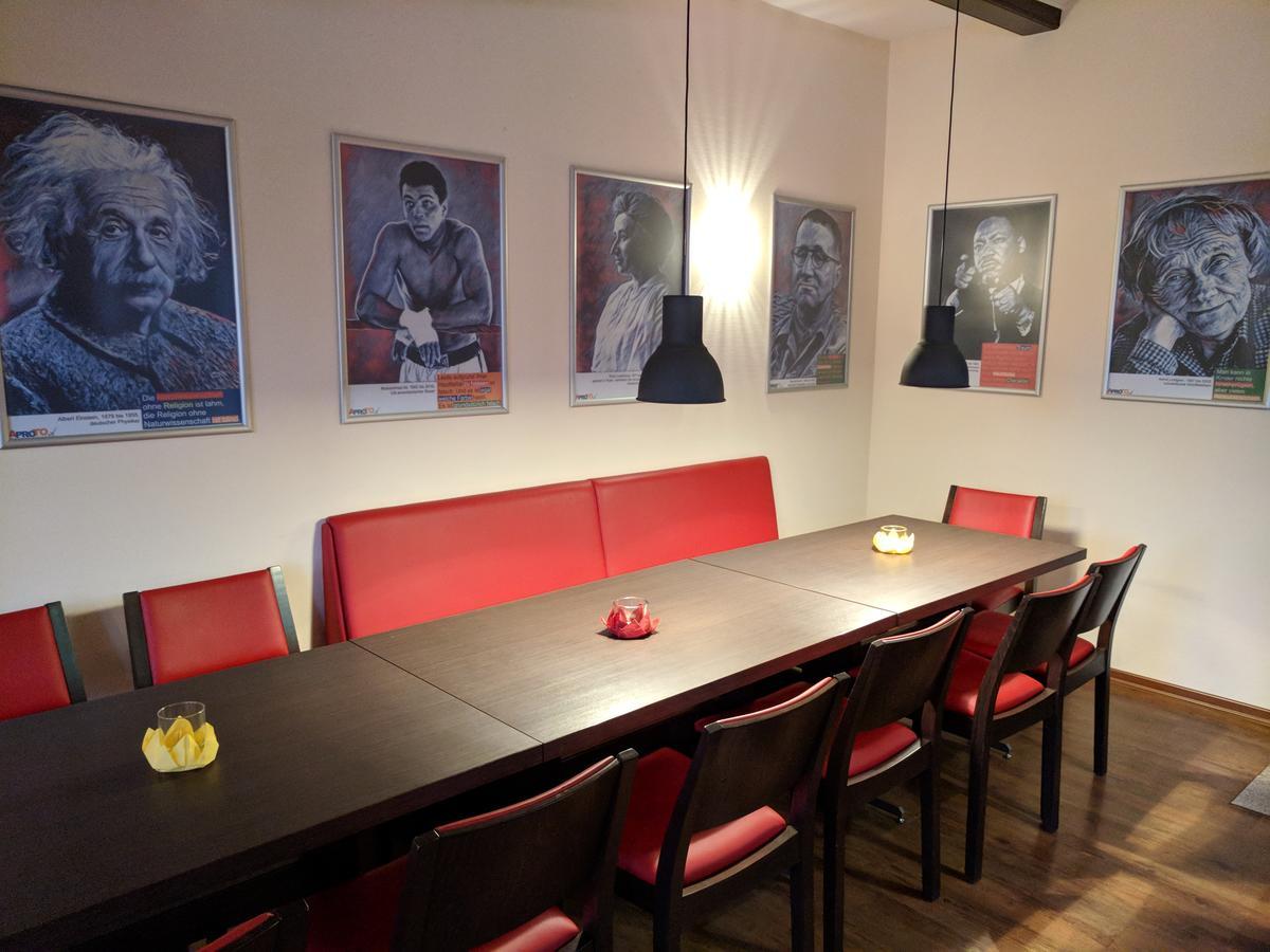 Aprotos Lueneburger Hof Hotel มุนสเตอร์ อิม ไฮเดอไครส์ ภายนอก รูปภาพ