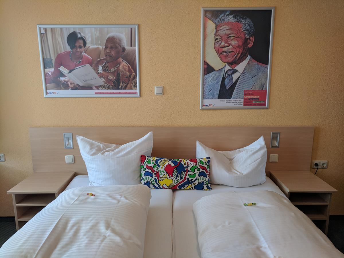 Aprotos Lueneburger Hof Hotel มุนสเตอร์ อิม ไฮเดอไครส์ ภายนอก รูปภาพ