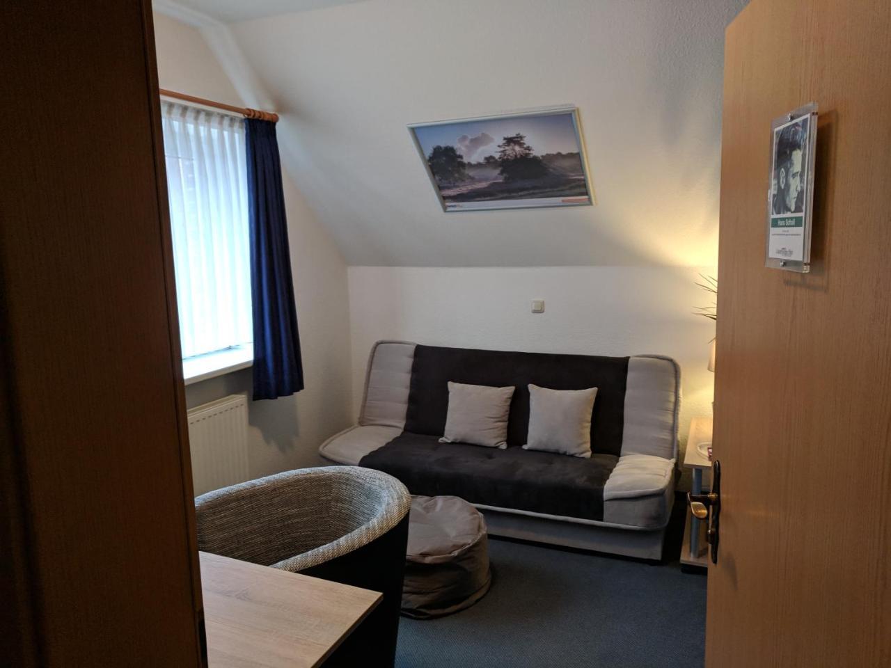 Aprotos Lueneburger Hof Hotel มุนสเตอร์ อิม ไฮเดอไครส์ ภายนอก รูปภาพ